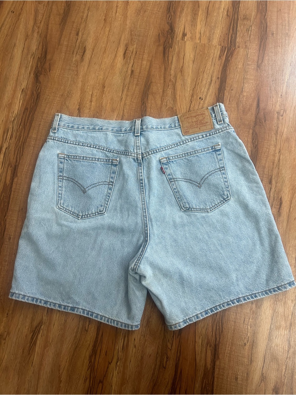 Vintage Y2K Levi’s 550 Red Tab Relaxed Fit Dad Jean Shorts Womens Size 18 - Picture 4 of 12